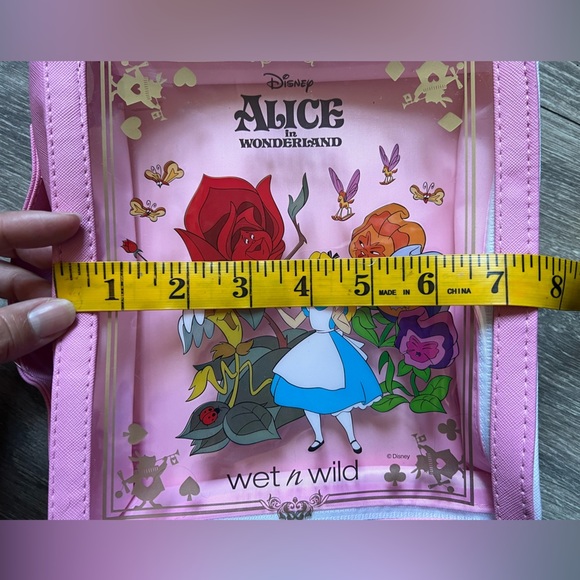 Wet n Wild x Disney’s Alice in Wonderland make-up bag. - Picture 7 of 9